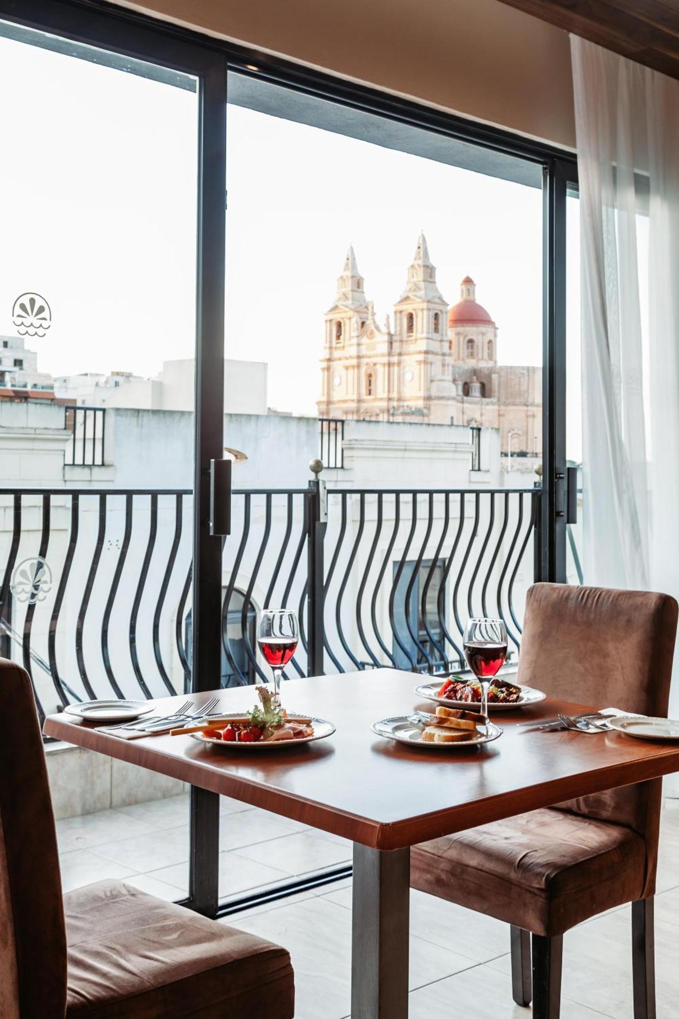 Pergola & 4* Mellieħa