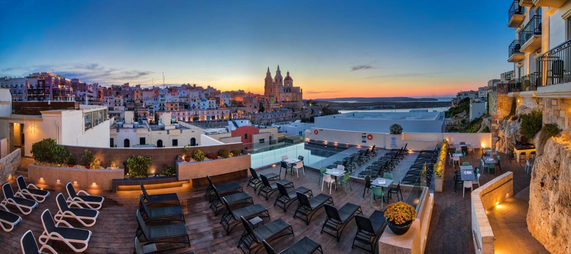 Hotel Pergola & 4*