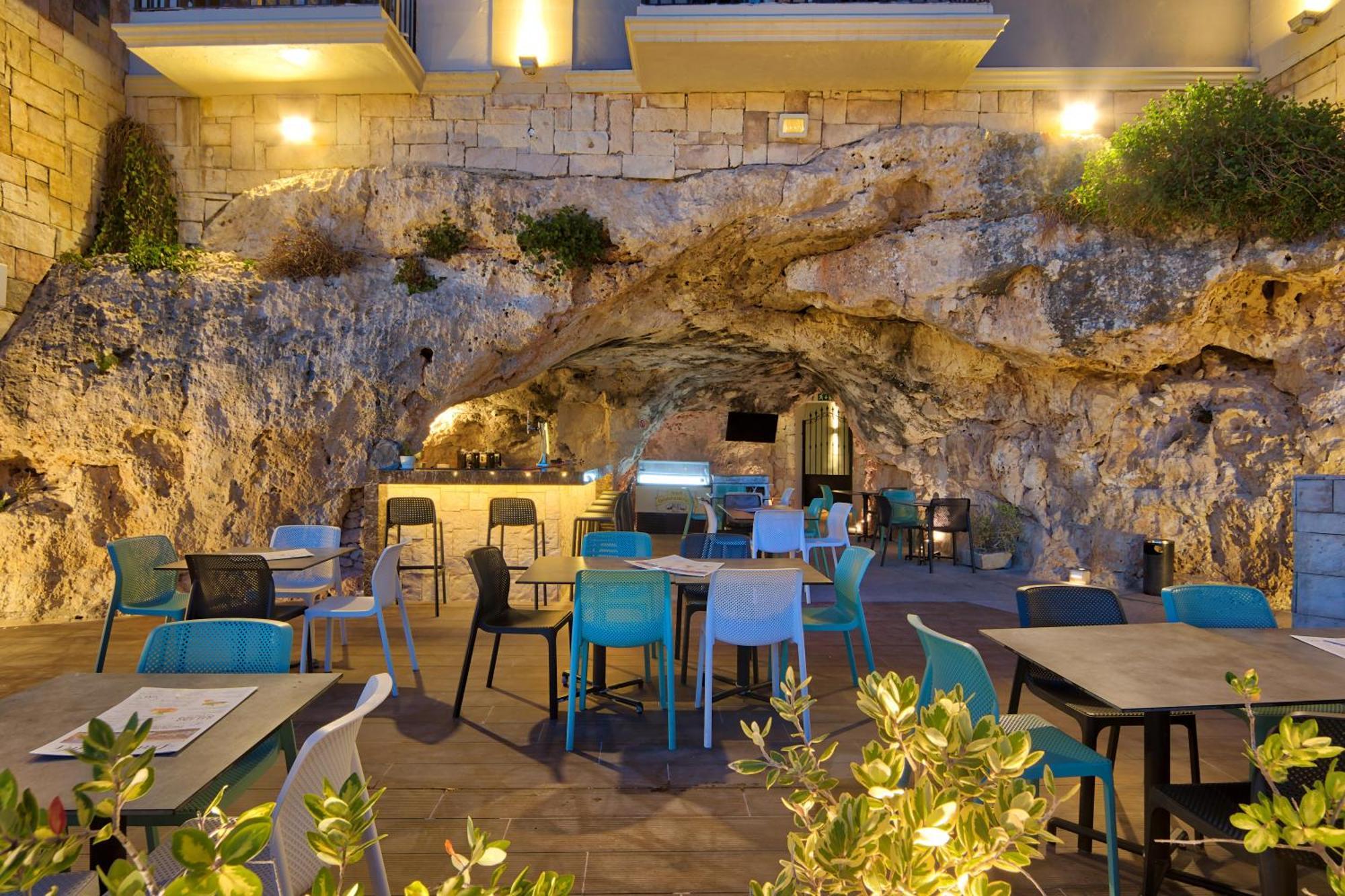 Pergola & Mellieħa